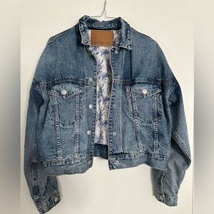 American Eagle Blue Floral Lined Cropped Denim Jacket